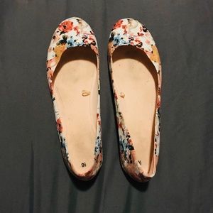 Floral flats, 9.5